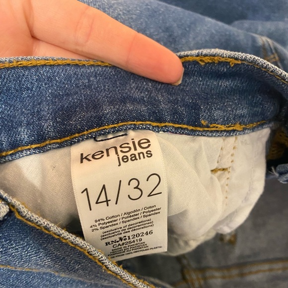 Kenzie Skinny Jeans - Picture 2 of 4